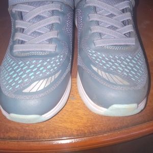 Sketches girls shoes